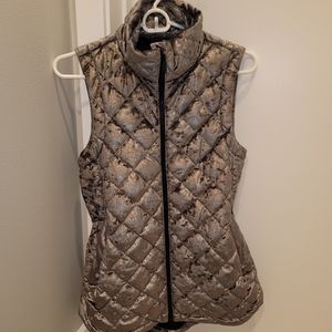 Athleta metallic puffy vest